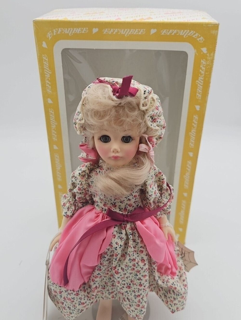 LITTLE MISS MUFFET AN EFFANBEE STORYBOOK HAS TAGS ORIGINAL BOX/ PACKAGE